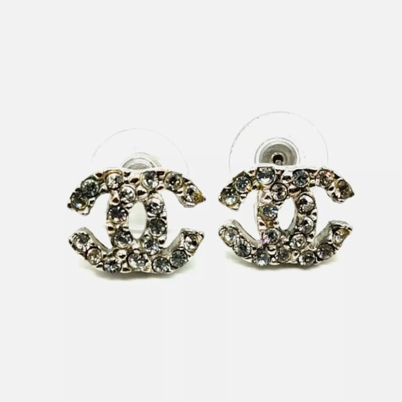 CHANEL Jewelry - ❌SOLD❌ CHANEL CC Logo Earrings